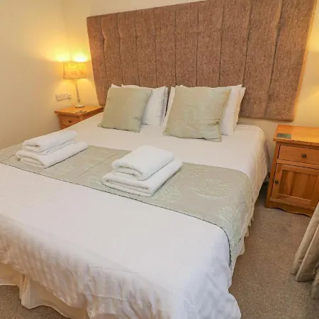 Cowslip Cottage, Carnforth Инглтон